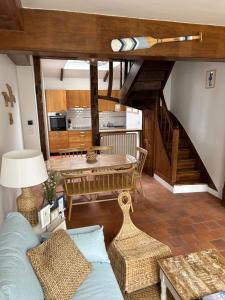 Villas Villa Roc Vaudieu - Charmante maison de pecheurs : photos des chambres