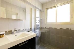 Le Volta 1-bedroom apartment with AC