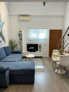 Lovely Blue Home City Center