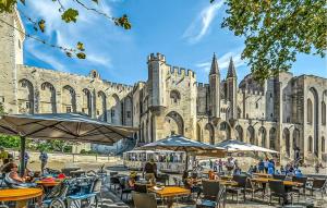 Maisons de vacances Cozy Home In Rochefort-Du-Gard : photos des chambres