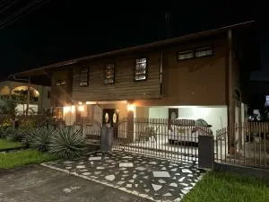 Spacious 4-Bedroom Family Home - Paramaribo