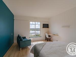 Maisons de vacances Villa renovee a Cholet avec piscine privee et vue sur le lac, ideale pour 15 personnes - FR-1-622-105 : photos des chambres
