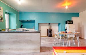 Maisons de vacances 1 Bedroom Stunning Home In Jumilhac-Le Grand : photos des chambres