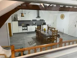 Le Barbès - 蒙索莱米讷