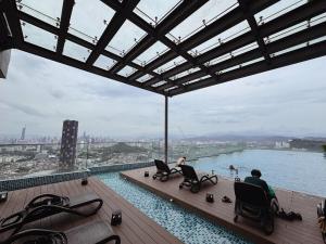 Modern Duplex Above Mall with Pool & Transit