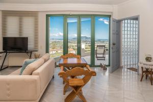 Fagias Luxury Apartment, by ZanteWize