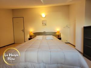 Appartements La Maison Bleue, village vacances, piscine, parking : photos des chambres