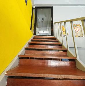 OYO 75465 Lucky Hostel - Huai Khwang