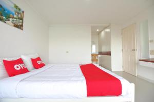 Super OYO 498 Ladawan Villa