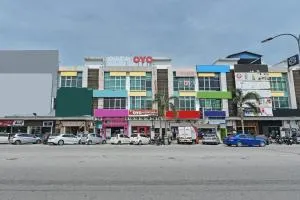 Super OYO 768 Fajar Baru Boutique Hotel - Kampong Tuan Mandak