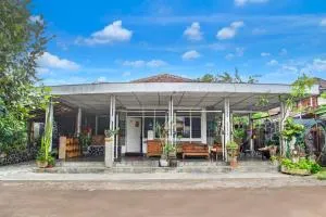 Hotel O Prawirotaman Near Keraton Yogyakarta Formerly Chez Laelik Guesthouse - Bantul