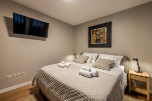 Green Oasis by Bačvice beach, private Parking & Garden - Casa Moro