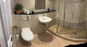 Emlagh, Self Catering Glamping Pods