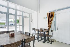 Hotel O Sukarame Near Imanuel Hospital Way Halim Formerly Hotel Griya Bawean