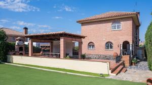 Casa Espada Tizona by Toledo AP