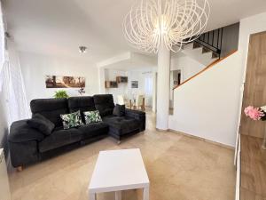 PUSHE Village Albolote Business & Culture