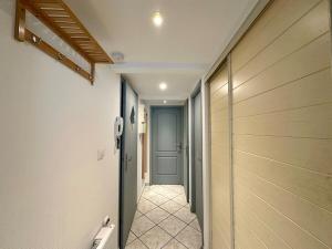 Appartements La Tanniere - 4 a 6 personnes - Lit KingSize - Proche Gare : photos des chambres