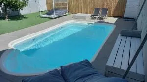 Lemon Tree boutique apartments - Private pool - Perama