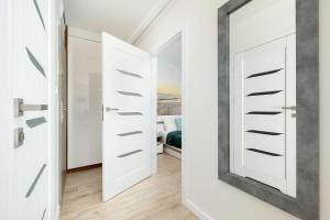 Morska Wygodny Apartament z Parkingiem by Noclegi Renters