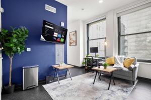 CozySuites Stunning 1BR in Downtown Pitts #5 - 3hvězdičkové hotely ve městě Pittsburgh