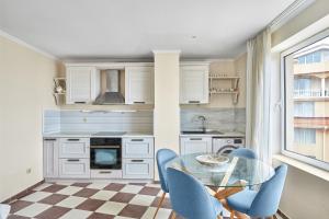 Beach Front Luxury Apartment