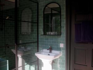 Stay Classy - Tiny House