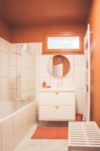 Appartements Grand appartement renove, tout confort : Appartement