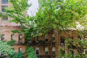 Blueground Midtown E wd doorman nr E River NYC-1527