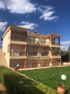 Τηλεμαχος Apartments - 3hvězdičkové hotely ve městě Loutra Edipsou