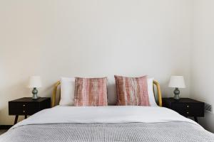 Blueground NE Bellevue gym nr parks SEA-849