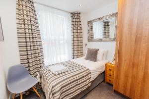 Single Room room in Carlton Hotel