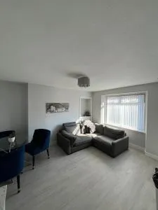 Waterside Apartment - 埃尔金