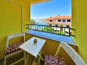 Apartment Val-6 by Interhome