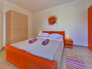 Apartment Val-3 by Interhome