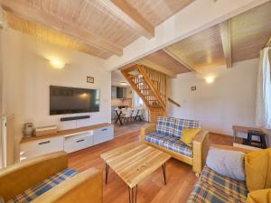 Holiday Home Holiday Hill 40 by Interhome