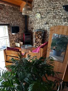 Maison de campagne atypique à Tence