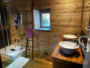 Maison de campagne atypique à Tence