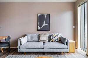 Blueground Univ Dist AC elev nr UW Burke SEA-850