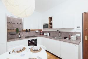 "Moonlight Retreat" design raffinato a pochi passi da San Siro e dalla metro M1