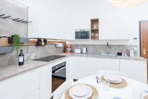 "Moonlight Retreat" design raffinato a pochi passi da San Siro e dalla metro M1