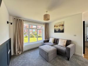 Modern & Spacious Home in Exeter - Smart TV & Xbox