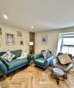 Luxury Coastal Cottage