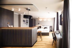 Bold Rooftop Studio with Balcony room in BOLD Hotel München Zentrum