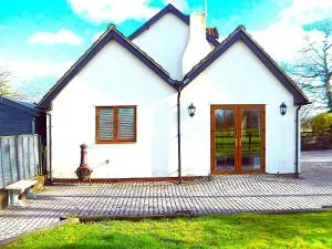 Pass the Keys Tranquil Farm Cottage Perfect Country Get Away - Chediston