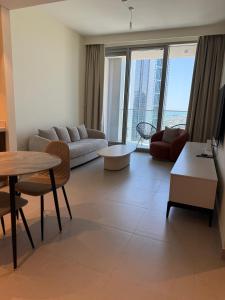 Brand New Apartment Next to Burj Khalifa Prime Location