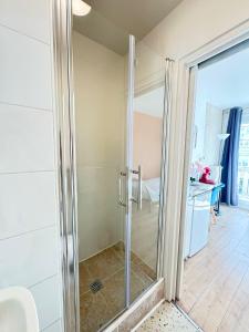 B&B / Chambres d'hotes L'Escale Appartements et Suites en bord de Mer : photos des chambres