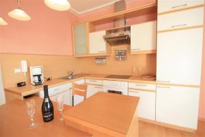 One-Bedroom Apartment in Crikvenica IX