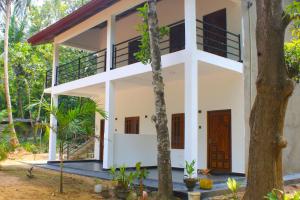 Royal Breeze Resort Sigiriya