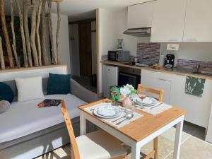 Maisons de vacances Gites sur Le Causse de St CHELS, charme sport et detente : photos des chambres