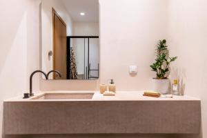 Simple House Mykonos Sunset